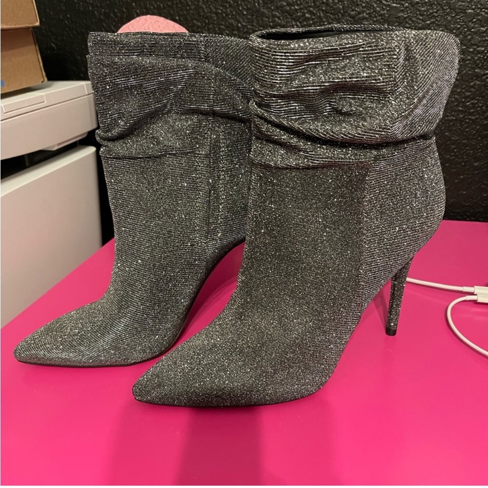 Jessica Simpson Lalie Sparkly Glitter Slouchy booties NWOT Size 10